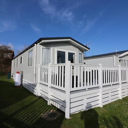 The Willows Selsey Luaran gambar